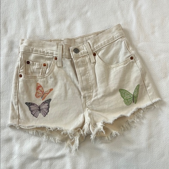 Levi’s Butterfly Print Women Off White Denim Shorts size 24 - Picture 1 of 5
